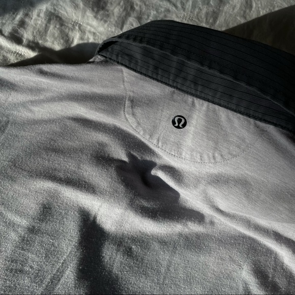 Vintage Lululemon men’s polo t-shirt - Picture 5 of 5